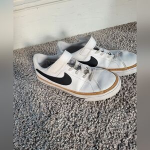 Kids Size 3Y Nike Court Legacy White/Black Low Top Sneakers